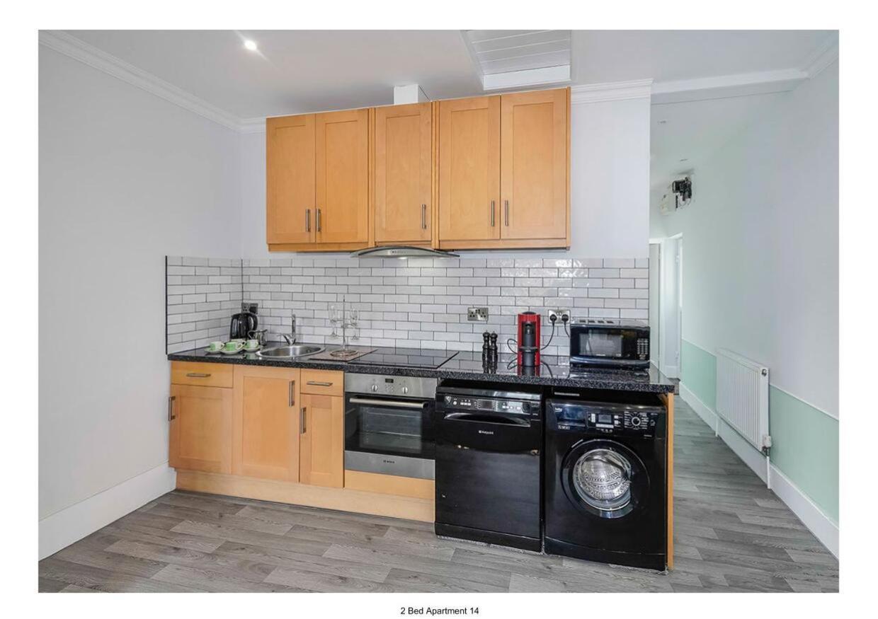 הייוורדס הית' The Park Apartment מראה חיצוני תמונה